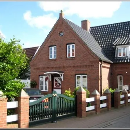 Tatil Evi In Wyk With Swimming Pool Wyk auf Föhr