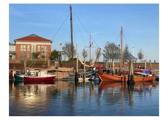 Tatil Evi In Wyk With Swimming Pool